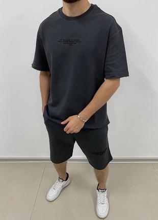 Костюм шорти + футболка в чорному кольорі на літо / оверсайз літні костюми для чоловіків