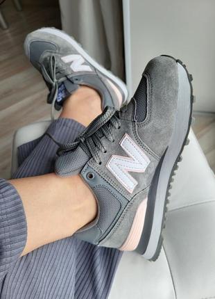 New balance 574 жіночі кросівки беланси натуральна замша сірі з рожевим з сіткою женские серые с розовым кроссовки замшевые с сеткой весна лето деми1 фото