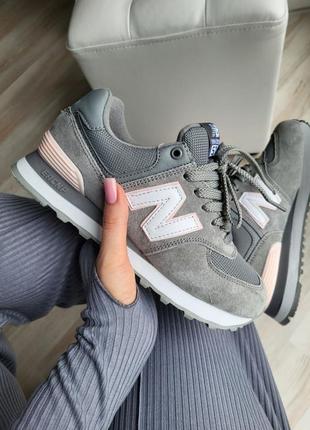 New balance 574 жіночі кросівки беланси натуральна замша сірі з рожевим з сіткою женские серые с розовым кроссовки замшевые с сеткой весна лето деми3 фото