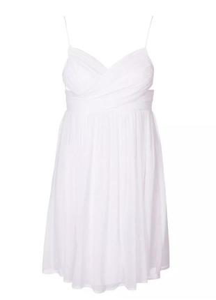 Белое платье на лямках4 фото