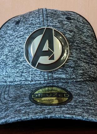 Бейсболка marvel avengers baseball cap metal logo (official marvel product)2 фото