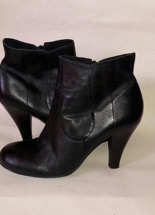 Шкіряні ботильйони 42размер рв устілці 27см бразилія
