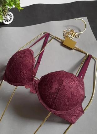 Бюст с большим пуш ап р 75 а сток