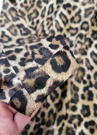 Красивая блуза в леопардовый принт5 фото