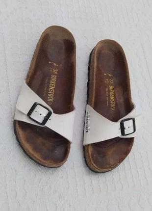 Шлепанцы от birkenstock