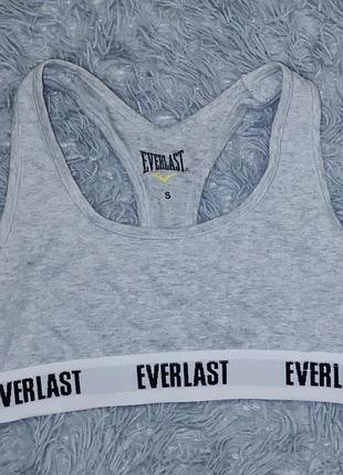 Спортивный топ