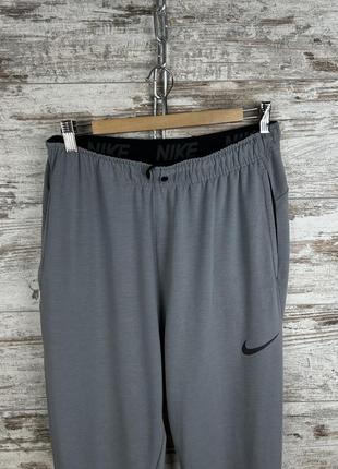 Мужские спортивные штаны nike dri fit брюки swoosh tech fleece modern с лампасами2 фото
