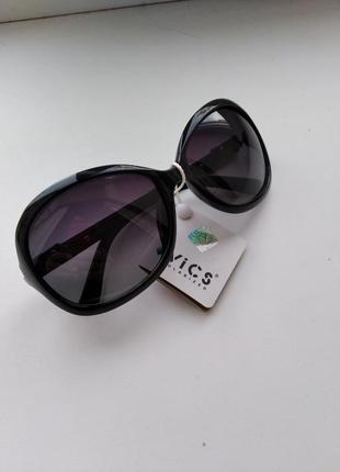 Женские солнцезащитные очки vics polarized3 фото