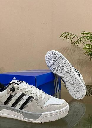 Кроссовки adidas forum