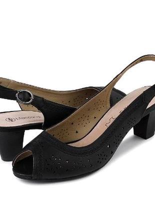 Туфли с открытым носком и пяткой или босоножки черные t.taccardi 36 р.