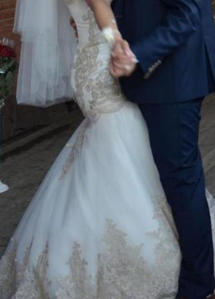 Весільна невінчана сукня зі шлейфом2 фото