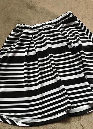 Юбка чёрно белая в полоску