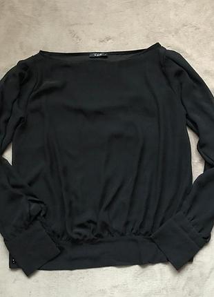 Блузка чорна вільна