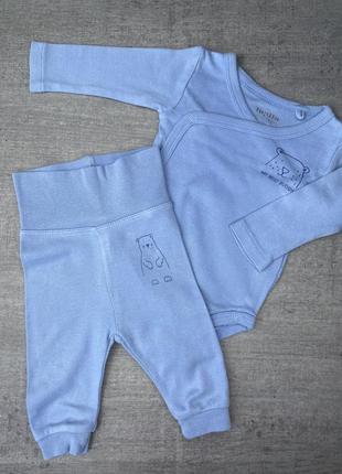 Набір одягу для новонародженого