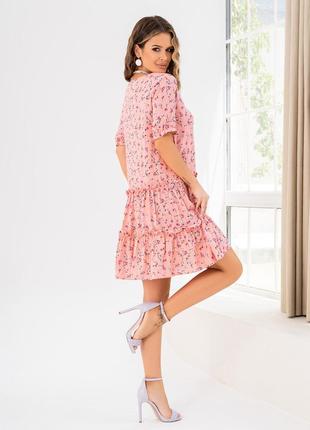 Розовое свободное платье с рюшами и воланами3 фото