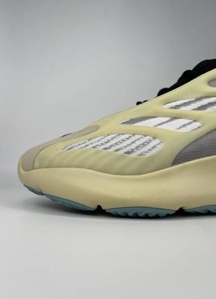 Adidas yeezy boost 700 v3 azael6 фото