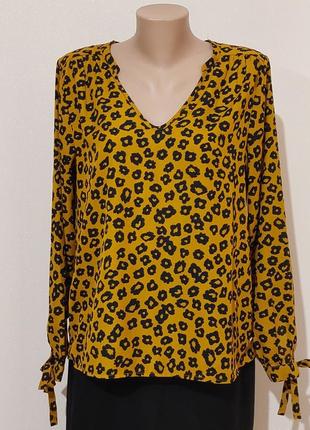 Блуза с рукавами на завязках 50-52 размера