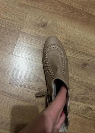 Легкі ботіночки від tods