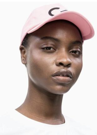 Жіноча влагостійка кепка від calvin klein