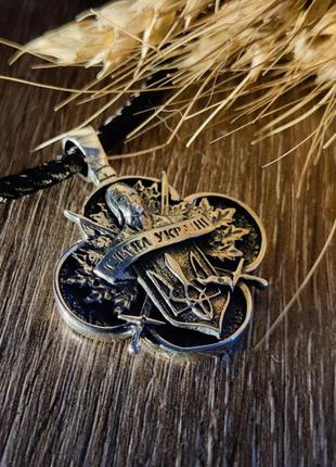 Срібний медальйон слава україні козак з шаблями1 фото