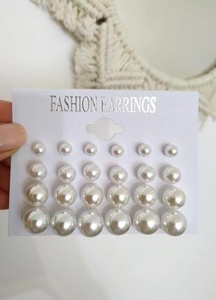 Комплект сережки пусети намистини під білі перлини кульчики гвоздики набір