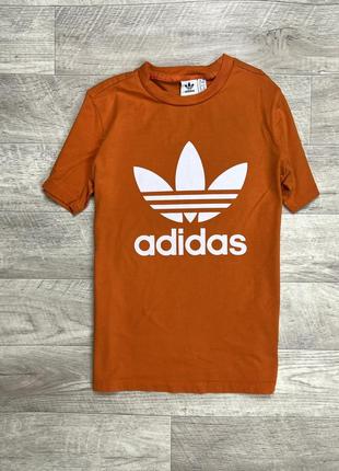 Adidas футболка 8 s размер женская оранжевая с принтом оригинал