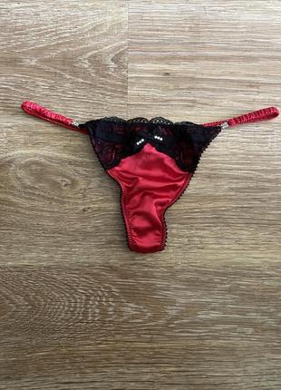Шикарные, ажурные трусики бикини, красного цвета с черным ажуром, от бренда: h&amp;m 👌4 фото