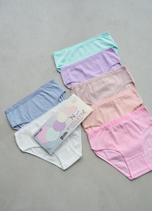 Набір жіночих трусиків тижневок батал в рубчик - 7 шт. - 724128