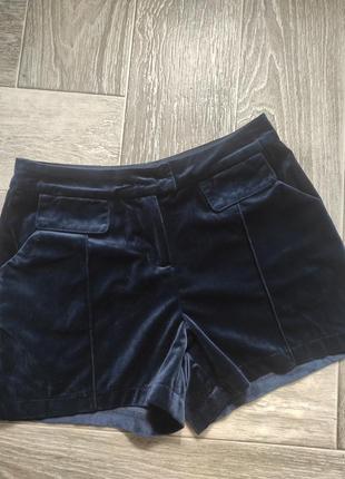 Оксамитові шорти