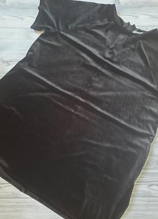 Черное базовое платье велюр
