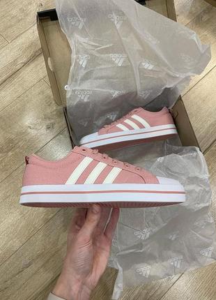 Кроссовки adidas bravada women trainers