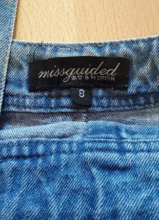 Стильный брендовый  джинсовый комбинезон с шортами6 фото