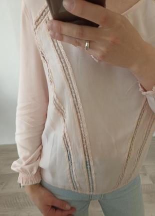 Нежно розовая блуза