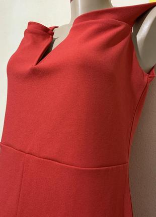 Вечернее красное платье с открытыми плечами2 фото