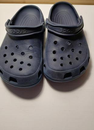 Шлепанці crocs