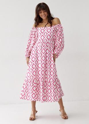 Длинное платье в ромбы с оборкой внизу - розовый цвет, m (есть размеры)6 фото