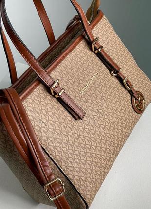 Женская стильная бежевая коричневая сумка шоппер michael kors тренд сезона3 фото