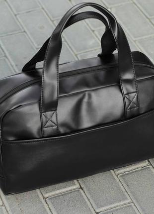 Городская дорожная спортивная сумка urbanista черная из эко кожи для тренировок и поездок унисекс6 фото