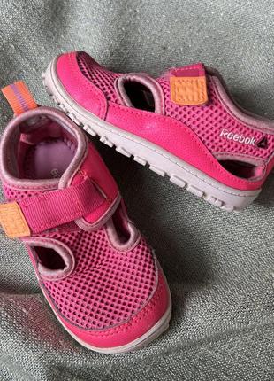 Босоножки reebok оригинал р.21,5