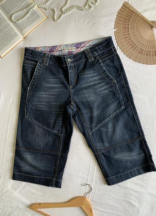 Фирменные темно-синие джинсы капри прямого кроя (размер 12/40-14/42)