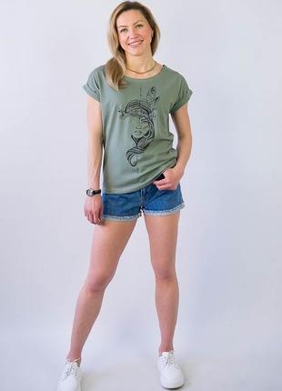 Красивая футболка женская, женская футболка принтованая, женская футболка лицо2 фото