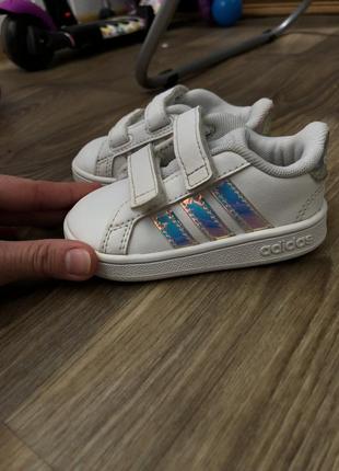 Детские кроссовки adidas2 фото