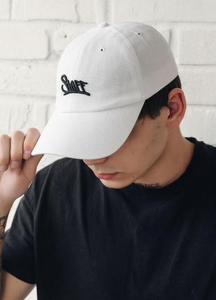 Біла кепка тракер staff white logo