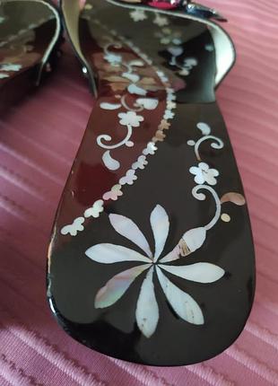 👍👍👍уникальные эксклюзивные шлепанцы с инкрустацией перламутром просто бомба!