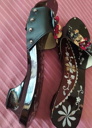 👍👍👍уникальные эксклюзивные шлепанцы с инкрустацией перламутром просто бомба!