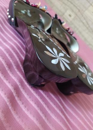 👍👍👍уникальные эксклюзивные шлепанцы с инкрустацией перламутром просто бомба!