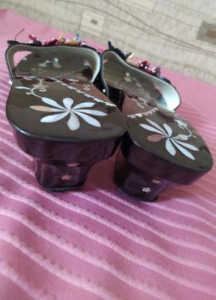 👍👍👍уникальные эксклюзивные шлепанцы с инкрустацией перламутром просто бомба!