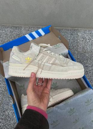 Жіночі кросівки кеди adidas low forum 8410 фото