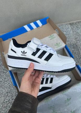 Жіночі кросівки кеди adidas forum 84 white/ black