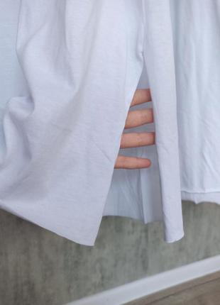 Тоненька біла футболка туніка із розрізами7 фото